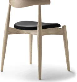 Chaise en chêne savonné et assise en cuir thor 301 72,5cm CH20 - Carl Hansen & Søn