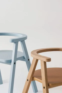 Chaise enfant en bois de hêtre bleu Growing Green - Nobodinoz