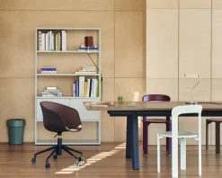 Chaise en hêtre laqué et en tissus bleu ardoise Rey - Hay