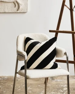 Chaise en métal et tissus blanc peluche Albert - Nordal