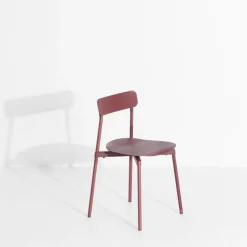 Chaise en métal rouge brun Fromme - Petite Friture