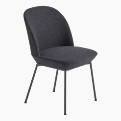 Chaise gris anthracite et pieds noir anthracite Oslo - Muuto