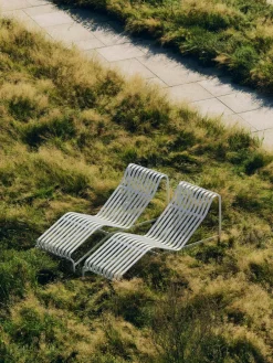 Chaise longue en métal crème Palissade - HAY