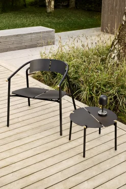 Chaise lounge de jardin avec accoudoirs en acier noir Novo - AYTM