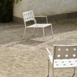 Chaise lounge de jardin avec accourdoirs en acier anthracite Balcony - HAY