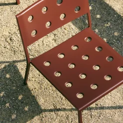 Chaise lounge de jardin en acier anthracite Balcony - HAY