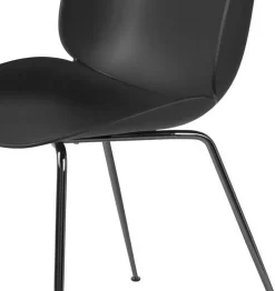 Chaise noire piétement en métal chromé noir Beetle - Gubi