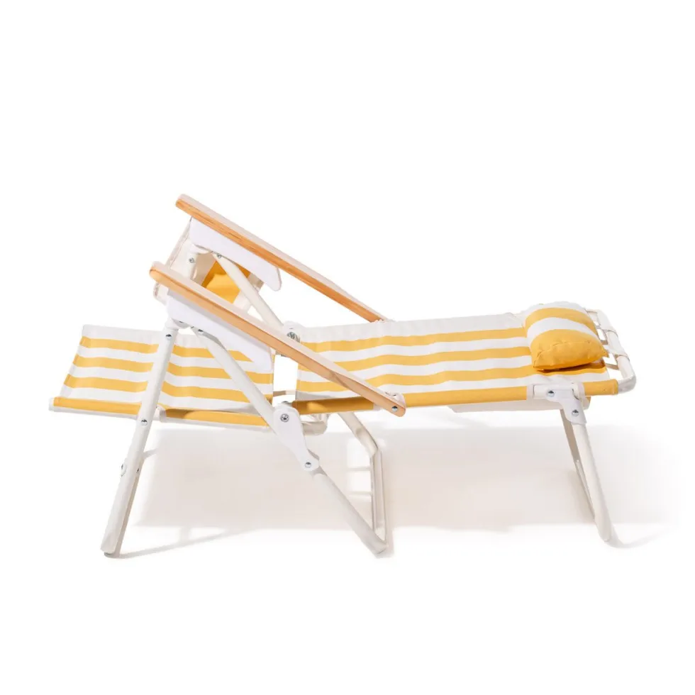 Chaise pliante de plage en toile à rayures jaune Crew Mimosa Stripe The Penny - Business & Pleasure