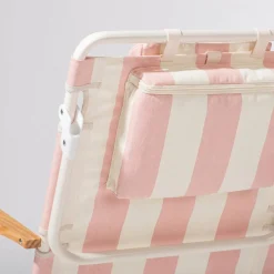 Chaise pliante de plage en toile à rayures rose Crew Pink Stripe The Penny - Business & Pleasure