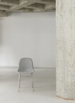 Chaise rembourrée hallingdal 100 et pieds chrome Form Chair Full Upholstery - Normann Copenhagen