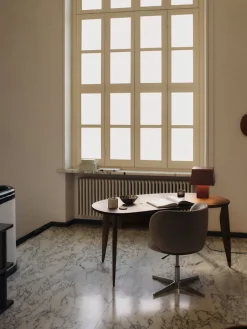 Chaise à roulette en velours doré Rico - Ferm Living