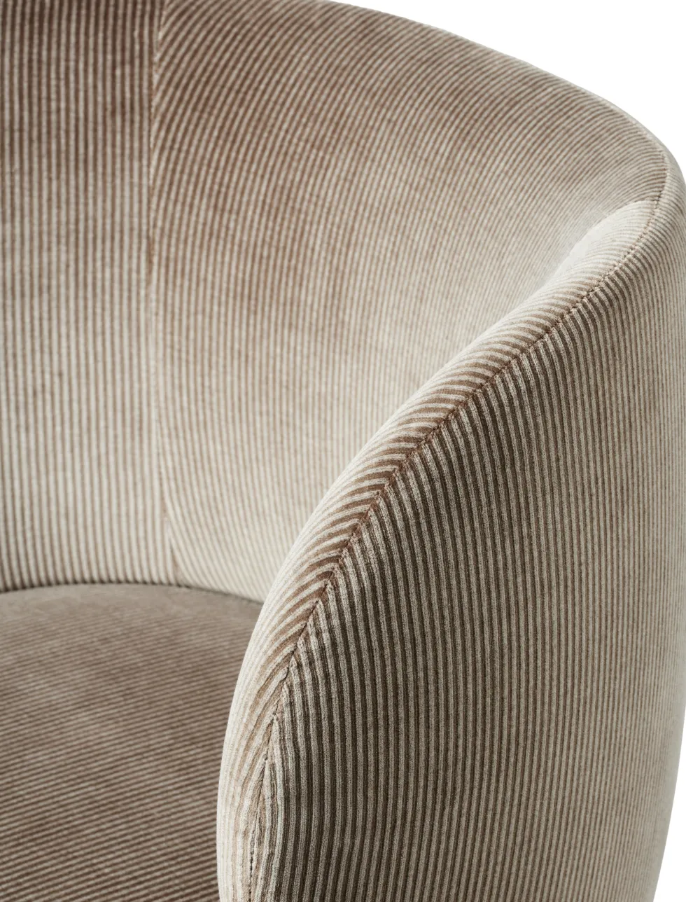 Chaise à roulette en velours doré Rico - Ferm Living