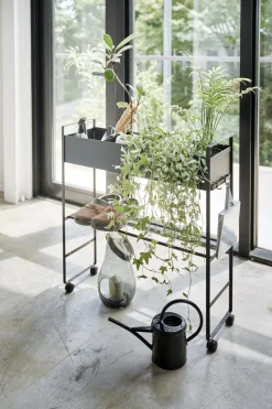 Chariot de rangement avec panier en acier noir 74,5x22x74,5cm - Yamazaki