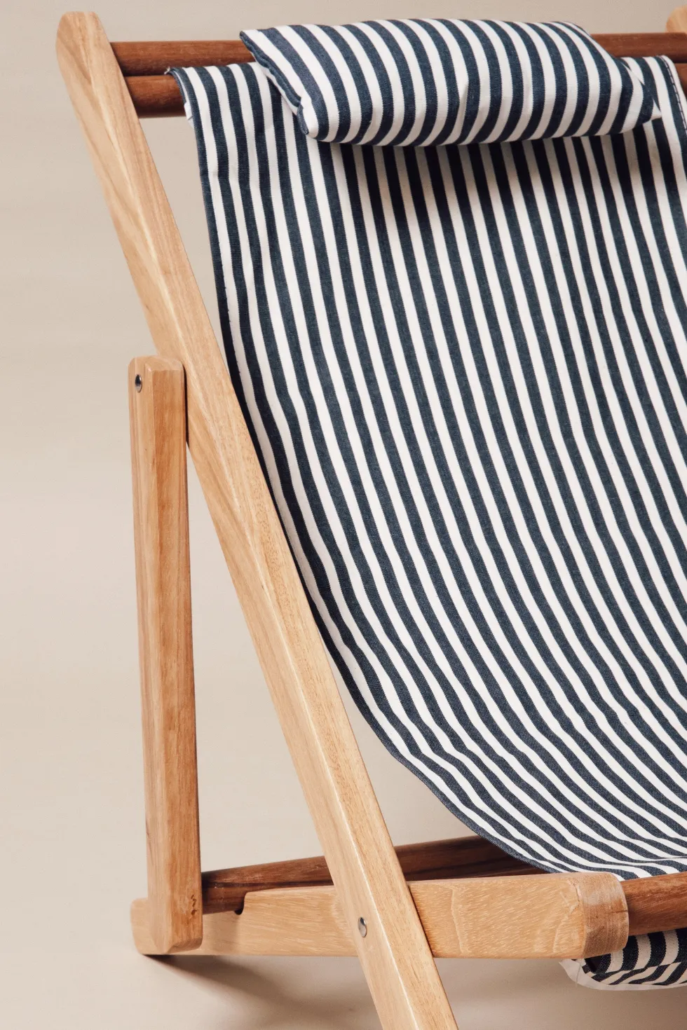 Chilienne pour enfants bleue à fines rayures blanches Mini Sling Chair - Business & Pleasure