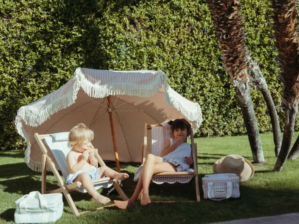 Chilienne pour enfants bleue à fines rayures blanches Mini Sling Chair - Business & Pleasure