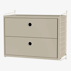 Commode à suspendre avec tiroirs en chêne et montants beiges String Systems - String furniture