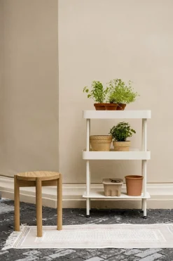 Console avec double plateaux et une étagère en acier beige Nolle - noo.ma