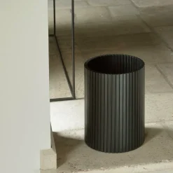 Corbeille à papier Roller Max noire en acajou - Ethnicraft Accessories