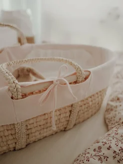 Couffin en fibres naturelles et revêtement rose Moses - Happy Moses