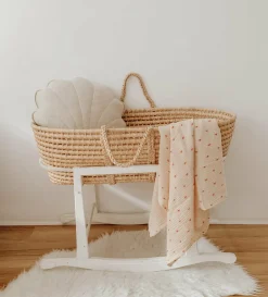 Coussin coquillage en lin beige Shells - Moi Mili