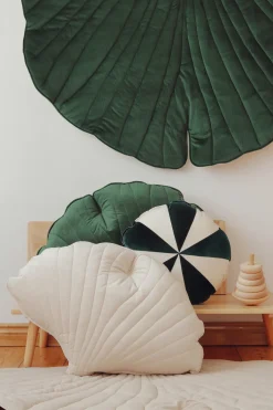 Coussin feuille de ginkgo en velours crème Ginkgo Bilboa - Moi Mili