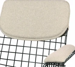 Coussins écrus pour chaise avec accoudoirs Wire - HKliving