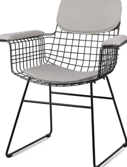 Coussins gris clairs pour chaise avec accoudoirs Wire - HKliving