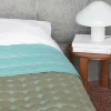 Couverture de lit vert olive 235 x 245 cm Mega Dot - HAY