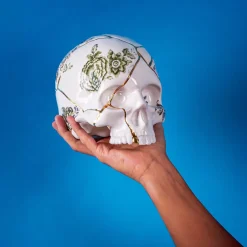 Crâne en porcelaine blanc et doré 21 × 15 × 16 cm Kintsugi Skull - Seletti