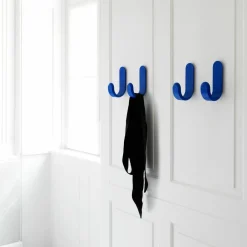 Crochet en frêne bleu électrique Curve bleu - Normann Copenhagen