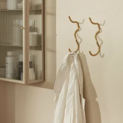 Crochet en laiton massif doré 3 x 19,7 x 5,8 cm Curvature - Ferm Living