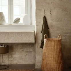 Crochet en laiton massif doré 3 x 19,7 x 5,8 cm Curvature - Ferm Living