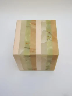 Cube en onyx 40x40x40cm Helena - Studio Gaïa