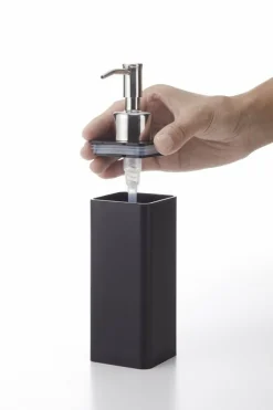 Distributeur de savon noir slim Tower - Yamazaki