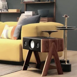 Enceinte noire avec pieds en chêne Cube - La Boite concept