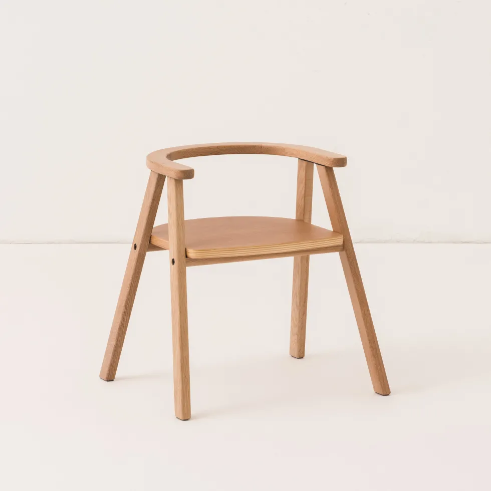 Ensemble bureau enfant avec 1 chaise en chêne massif naturel Growing Green - Nobodinoz