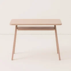Ensemble bureau enfant avec 2 chaises en bois de hêtre massif rose blush Growing Green - Nobodinoz