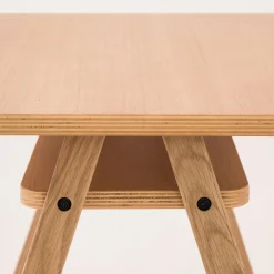 Ensemble bureau enfant avec 2 chaises en chêne massif Growing Green - Nobodinoz