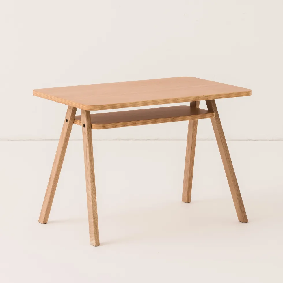 Ensemble bureau enfant avec 2 chaises en chêne massif Growing Green - Nobodinoz
