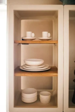 Etagère deux niveaux enduit à la chaux et acacia 90x40cm Verona - Pomax