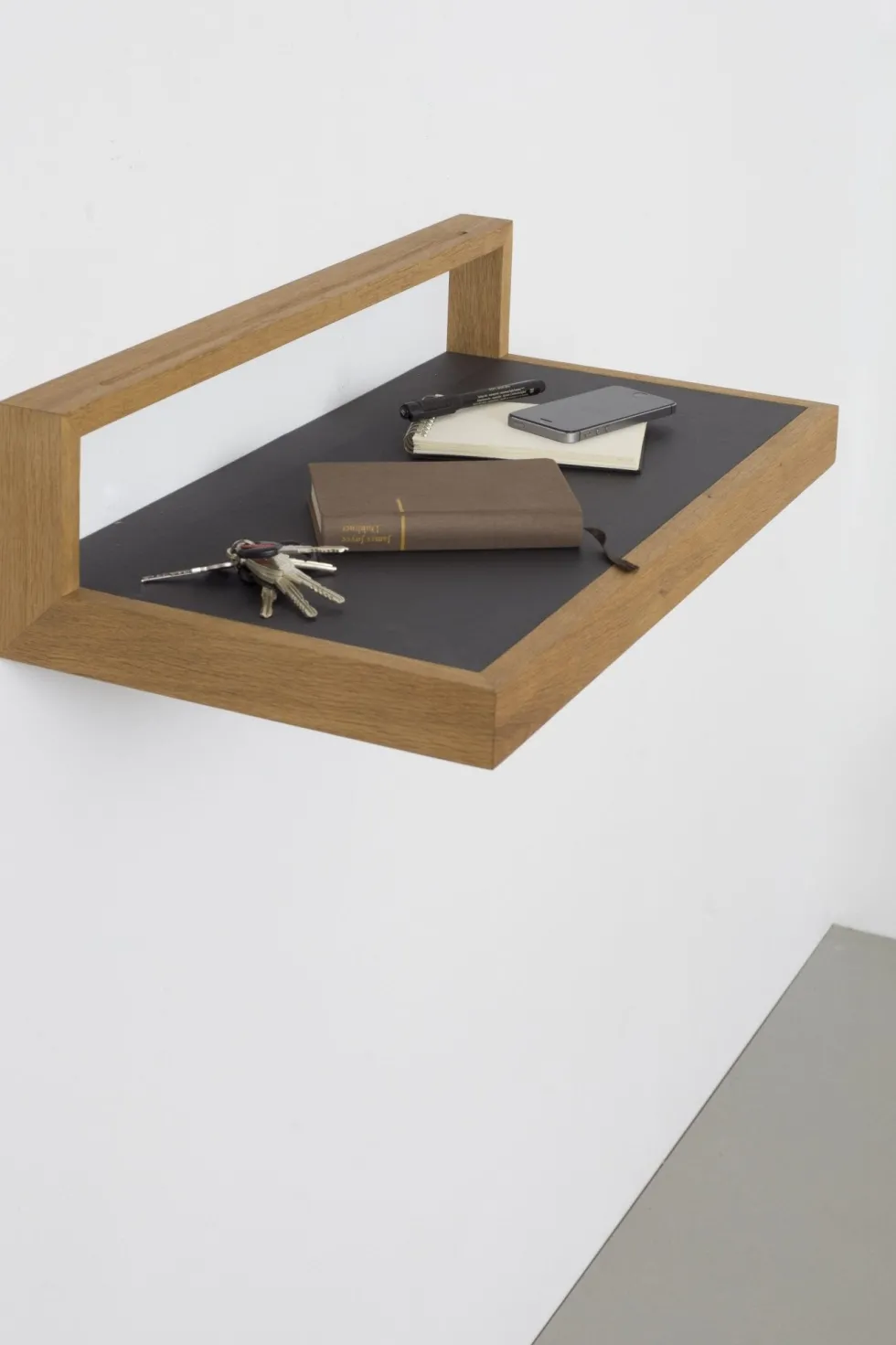 Etagère plateau anthracite Buck 1 - Das kleine b