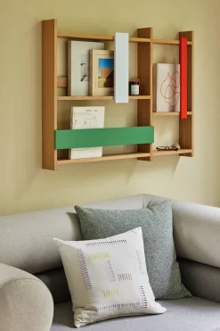 Etagère porte-revues murale en bois de chêne naturel 110x13x80cm Arki - Hübsch
