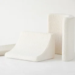 Fauteuil arrondit en sherpa bouclé blanc 80x65x55 Moon chair - Wigiwama