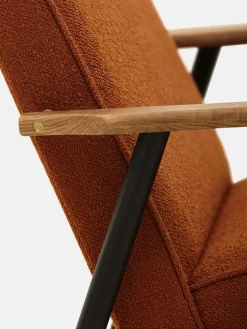 Fauteuil avec accoudoirs en tissu bouclé marron et métal 70 x 62 cm Fox - 366 Concept