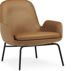 Fauteuil bas avec pieds en acier noir et assise en cuir noir Era - Normann Copenhagen
