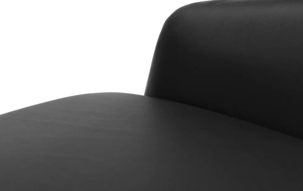 Fauteuil bas avec pieds en acier noir et assise en cuir noir Era - Normann Copenhagen