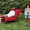 Fauteuil à bascule extérieur en métal noir avec coussin rayé bleu océan Rock 'n Roll Combi - Fatboy
