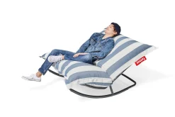 Fauteuil à bascule extérieur en métal noir avec coussin rayé bleu océan Rock 'n Roll Combi - Fatboy