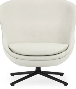 Fauteuil bas en aluminium noir et tissu beige Hyg - Normann Copenhagen