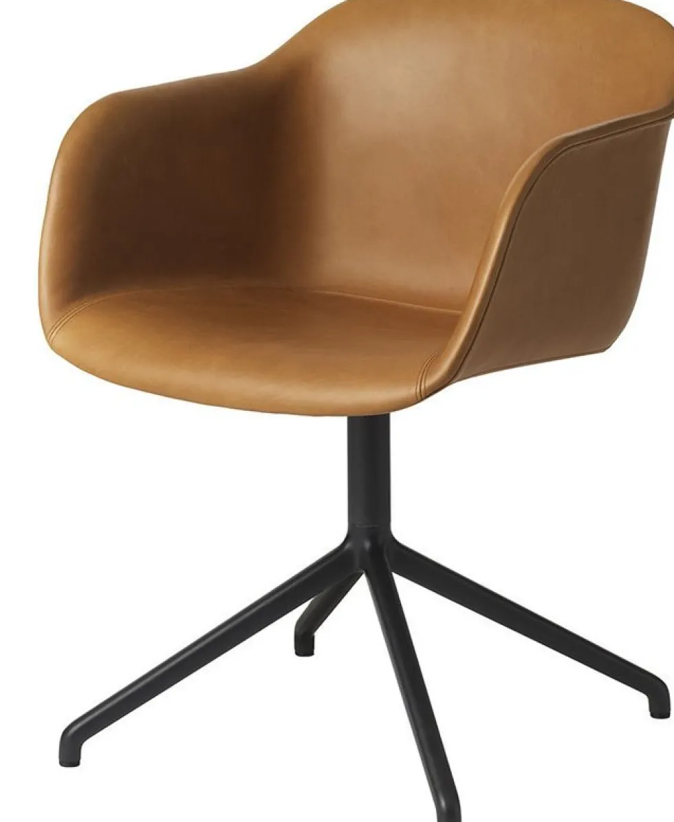 Fauteuil cognac piétement pivot et assise cuir Fiber - Muuto